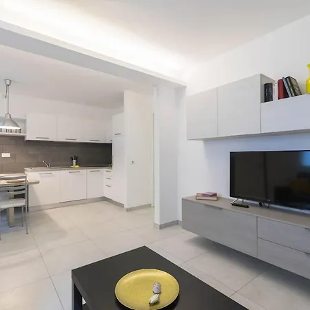 Casa Esedra C Parcheggio Privato Apartment Alassio